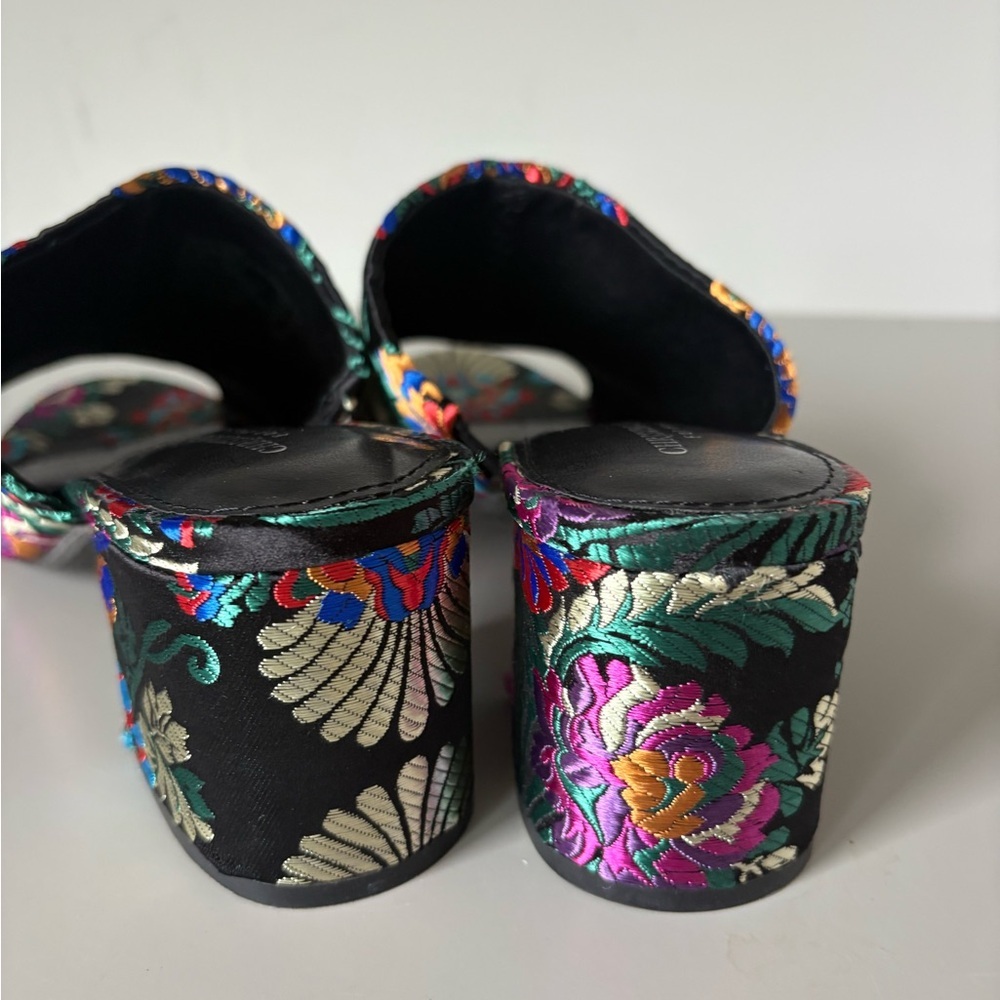 CHRISTIAN SIRIANO for Payless Brocade Chunky Satin Multicolor Open Toe Shoes - Picture 9 of 9